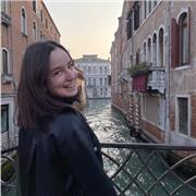 Studentessa di studi internazionali al terzo anno. Sono spagnola e sto facendo l’Erasmus a Trento da settembre a Iuglio